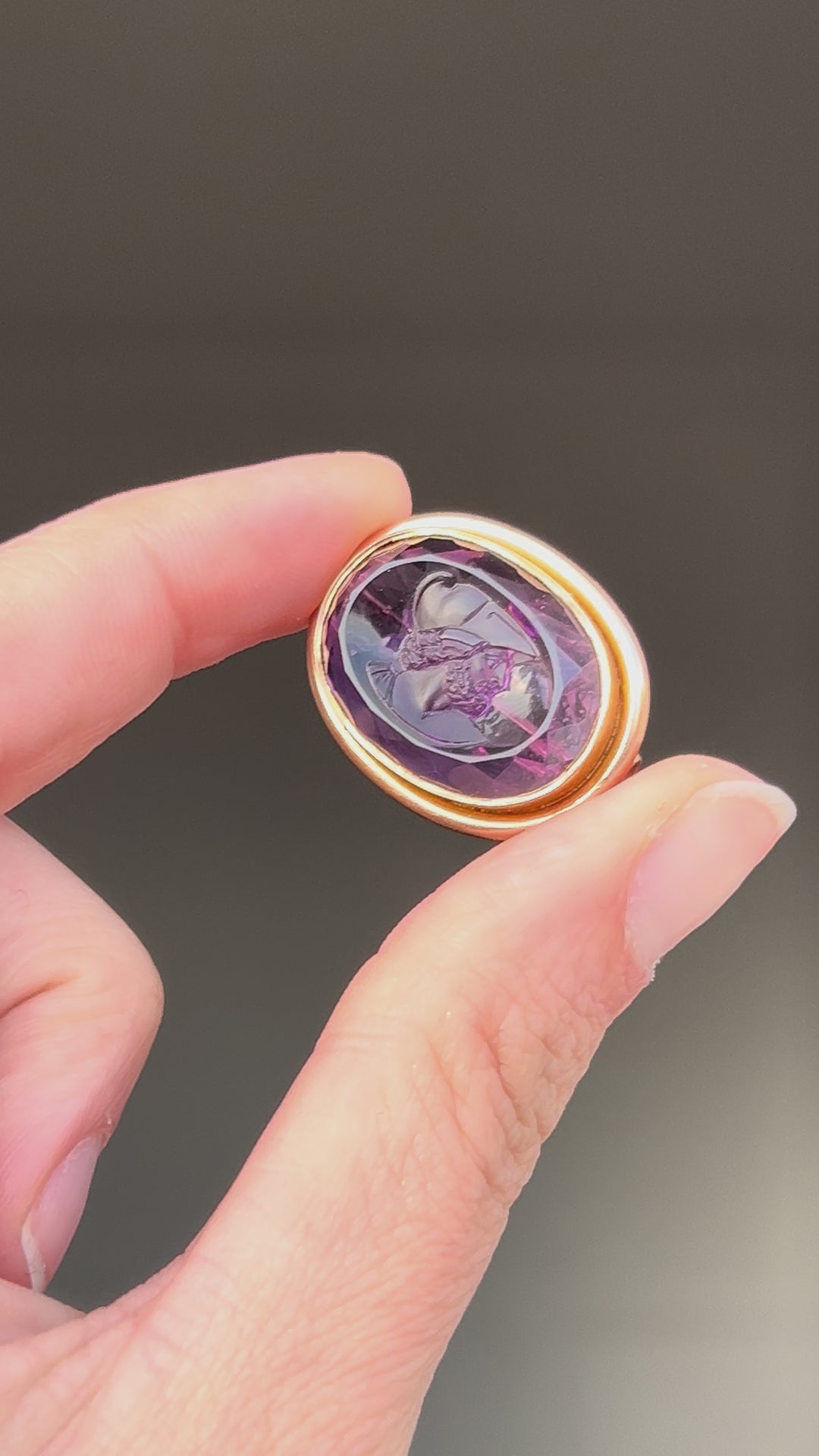 Amethyst Cameo Brooch | Odysseus | 11.30ct | 18ct Gold | Victorian English c.1880s