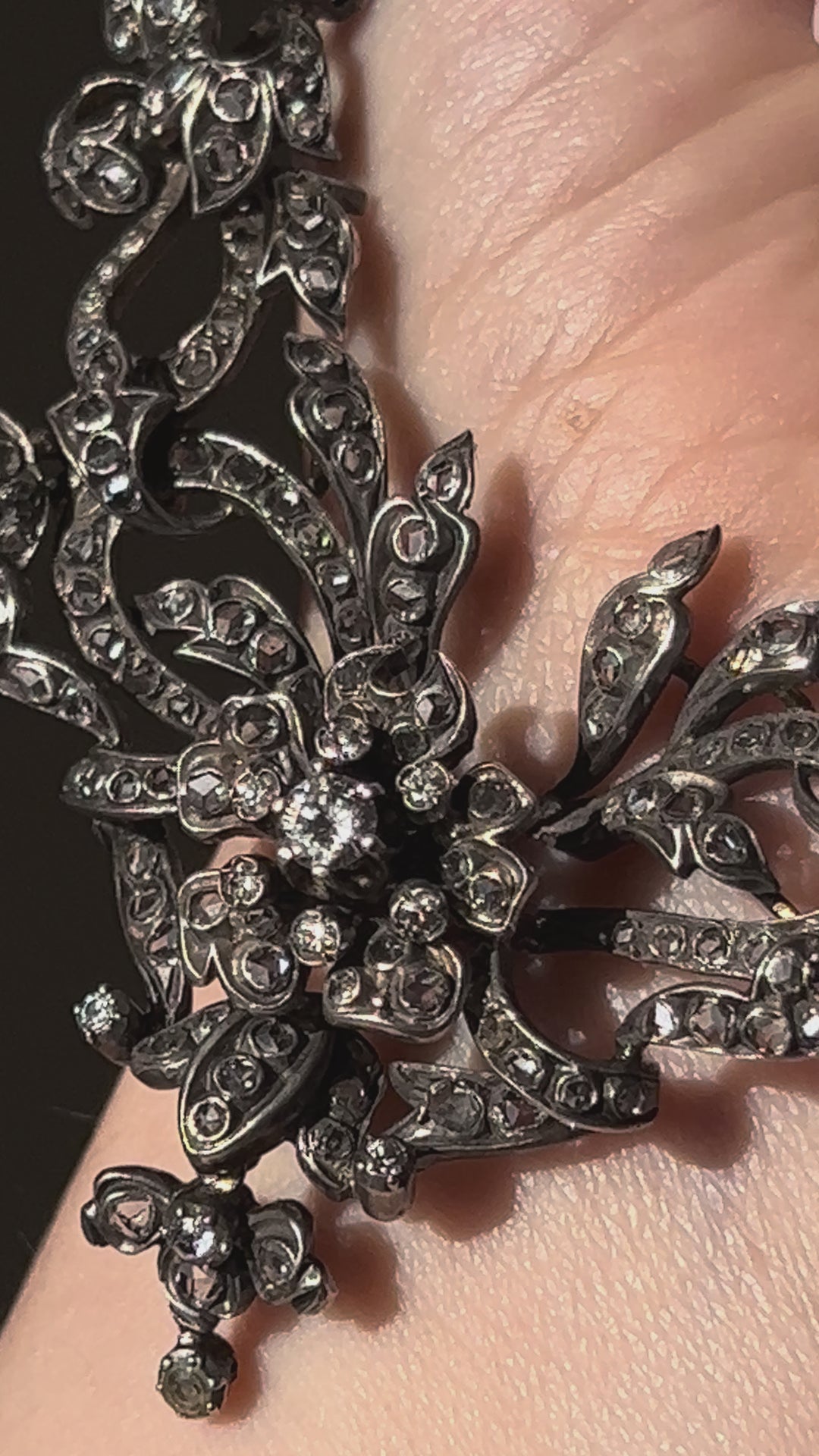 Belle Epoque Diamond Garland Necklace with En Tremblant Flower C. 1890