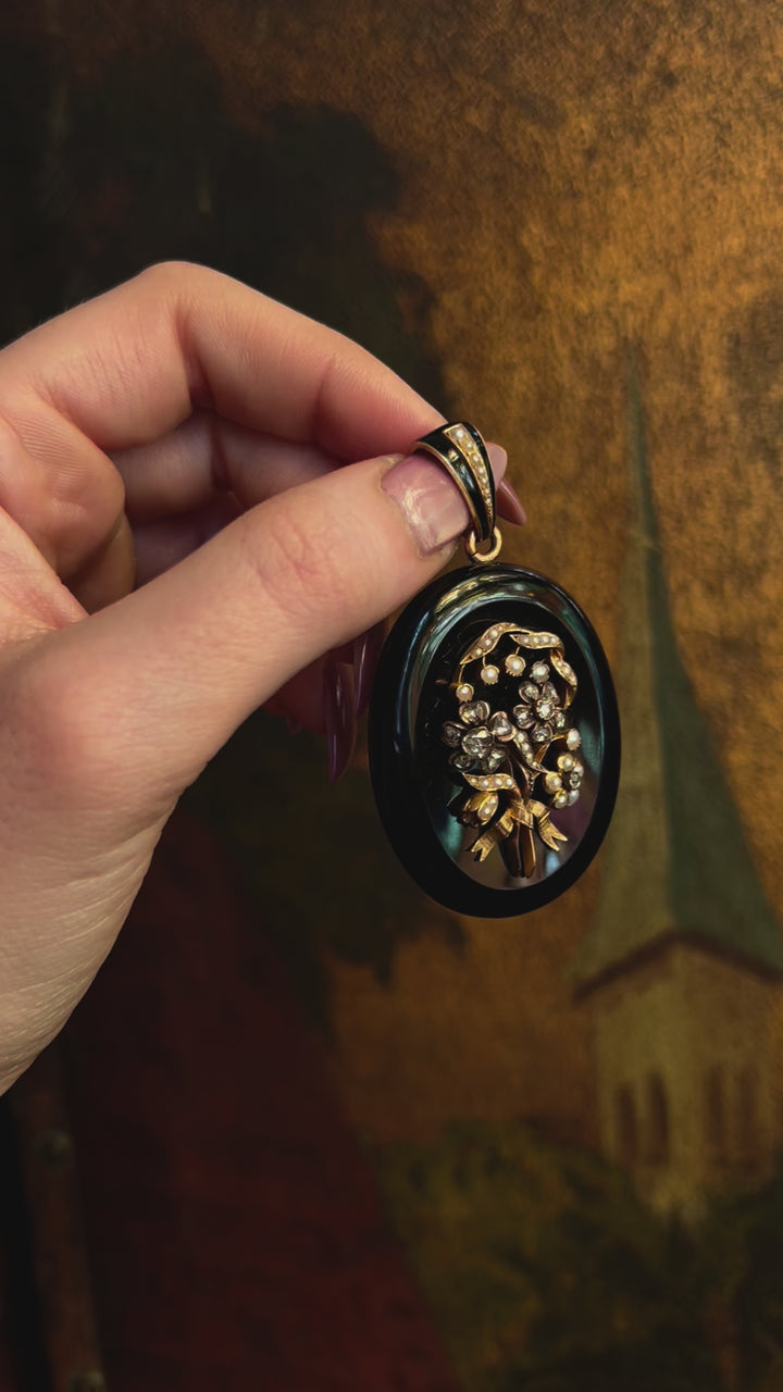 French Onyx Diamond Pearl Sentimental Locket