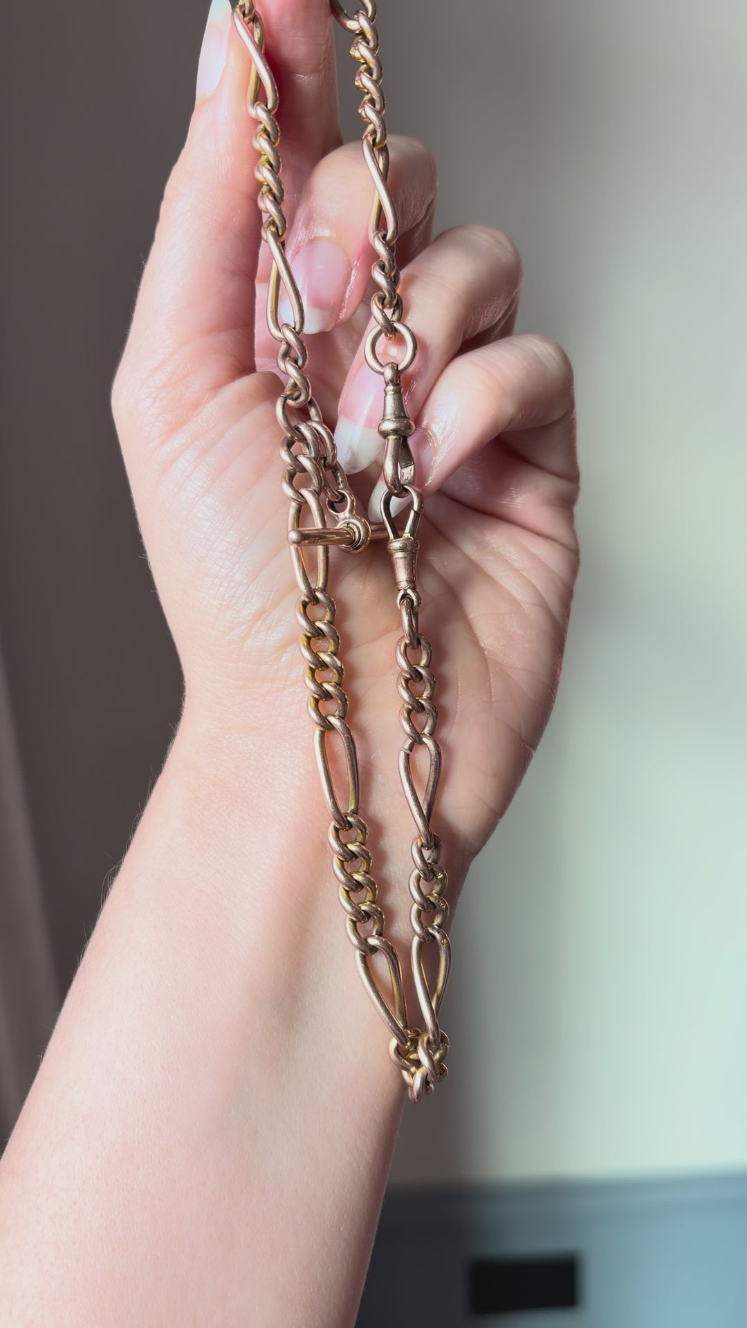 All-Original Victorian 9-Carat Gold T-Bar Chain, English 1870s, 15 Inches