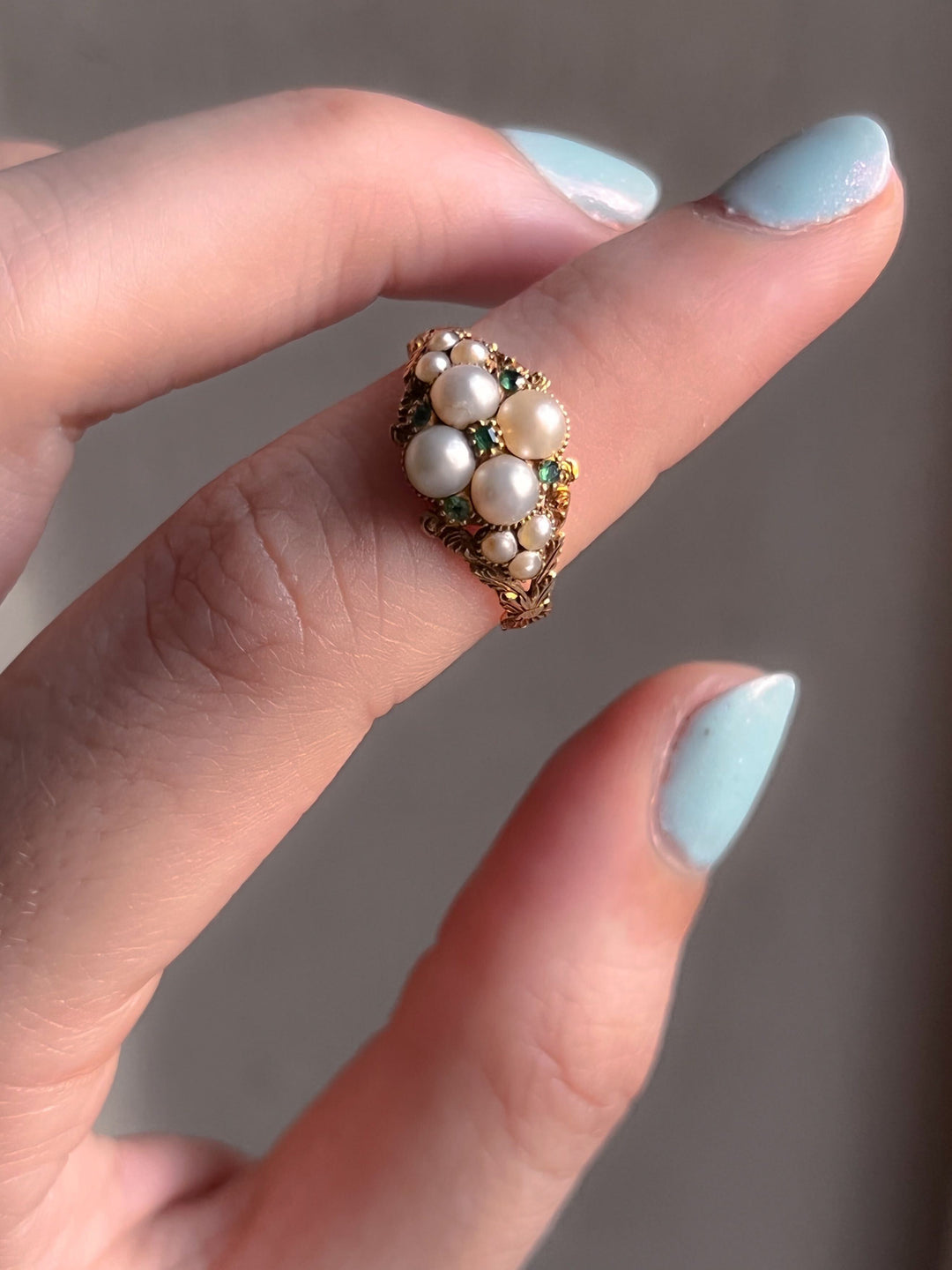 Late Georgian 20k Emerald and Pearl Ring with Intact Locket Back