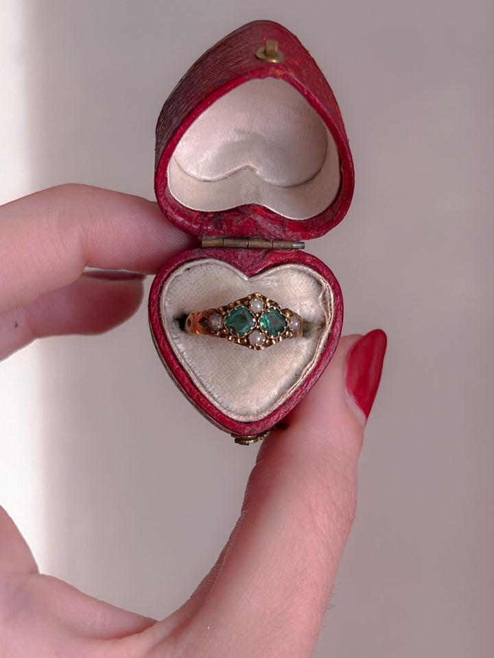Emerald and Pearl 15k Ring Hallmarked for 1876