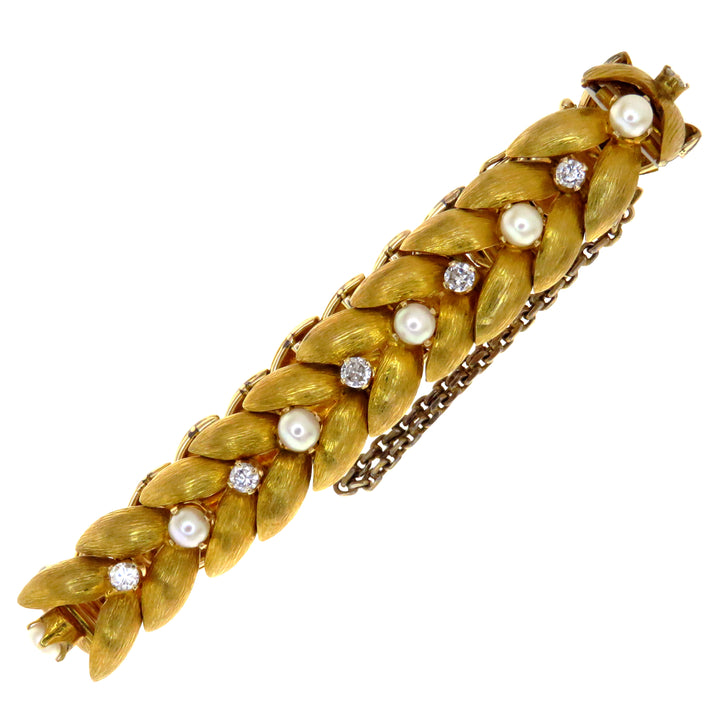 Magnificent Diamond and Pearl Bracelet with Laurel Design