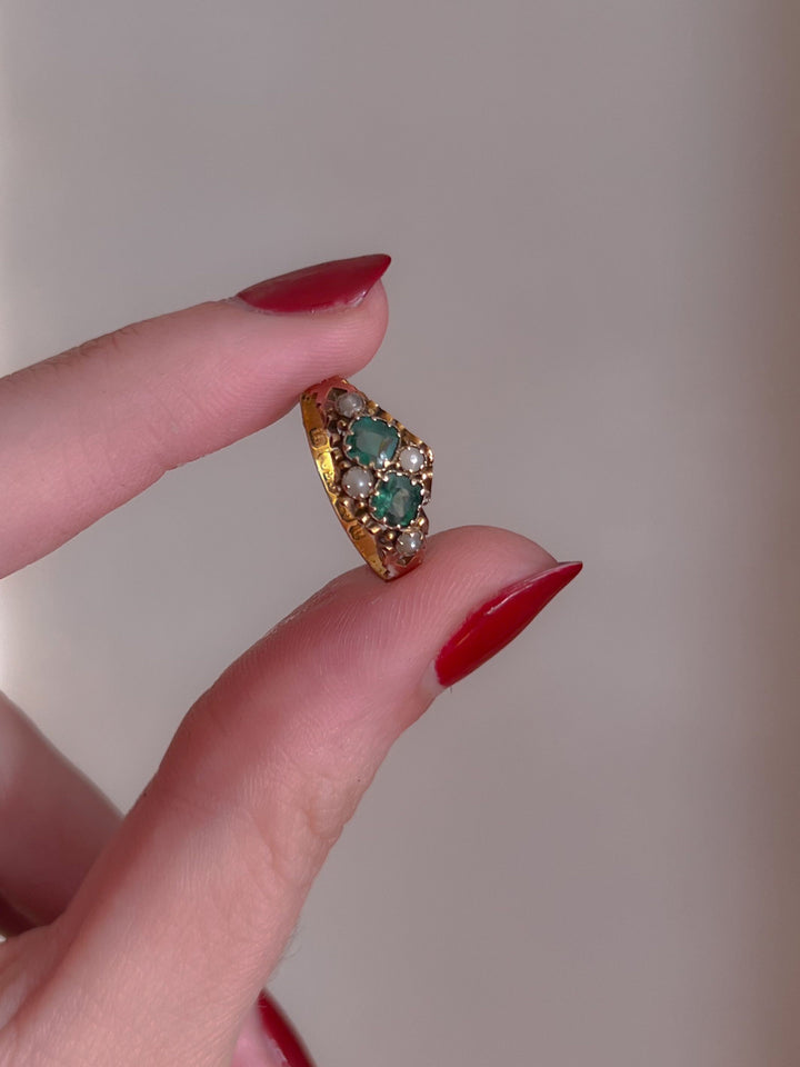 Emerald and Pearl 15k Ring Hallmarked for 1876