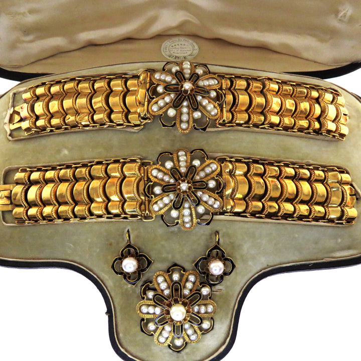 18ct Bosson Double Bracelet, Earrings, and Brooch Set in Original Box c. 1860