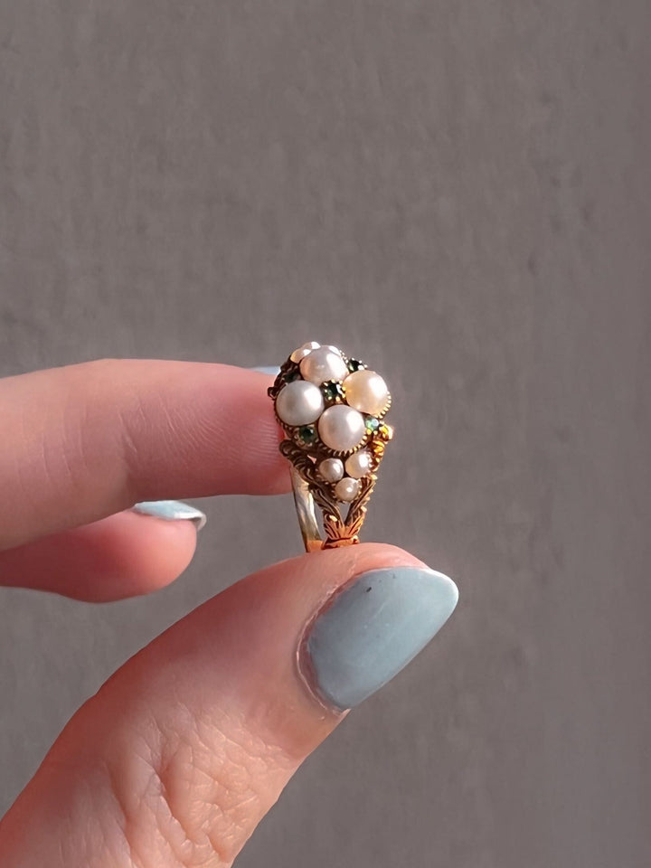 Late Georgian 20k Emerald and Pearl Ring with Intact Locket Back