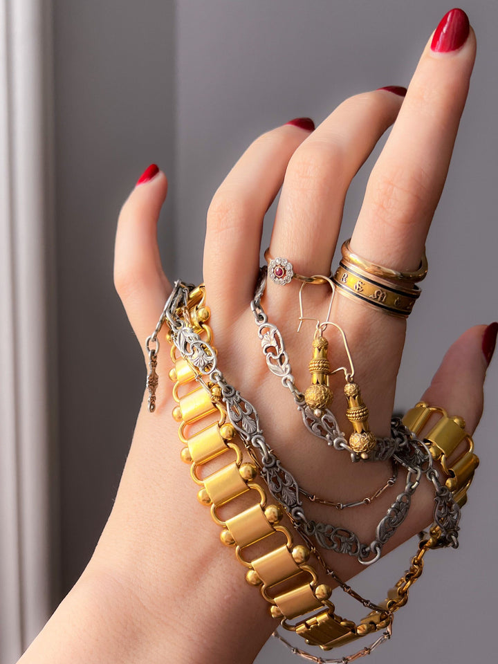 9k Yellow, Pink, and White Gold 'Barbed Wire' Chain Circa 1920