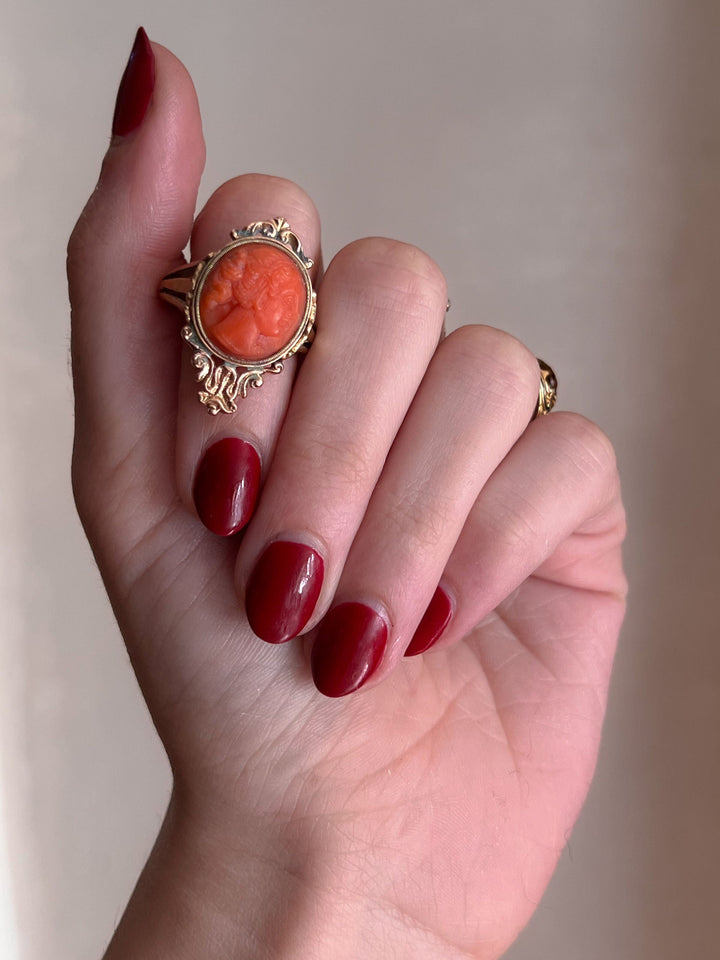 Stunning 1830s Coral Cameo Ring in 12k