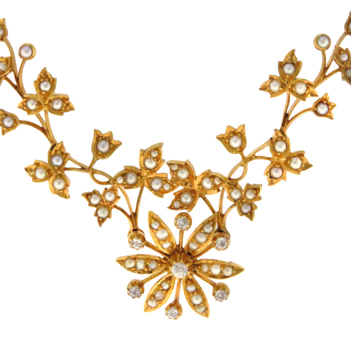 Hold for YR⚡️18k Pearl and Diamond Floral Garland Necklace with Barrel Clasp