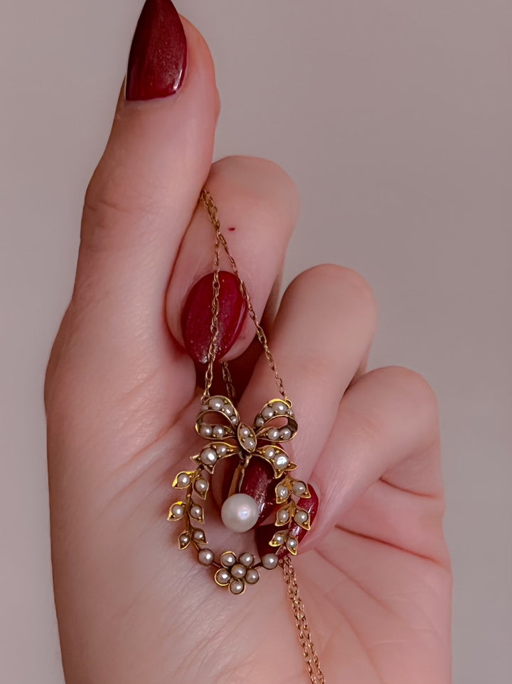 Outstanding Victorian Drop Pearl Lavaliere in 9ct