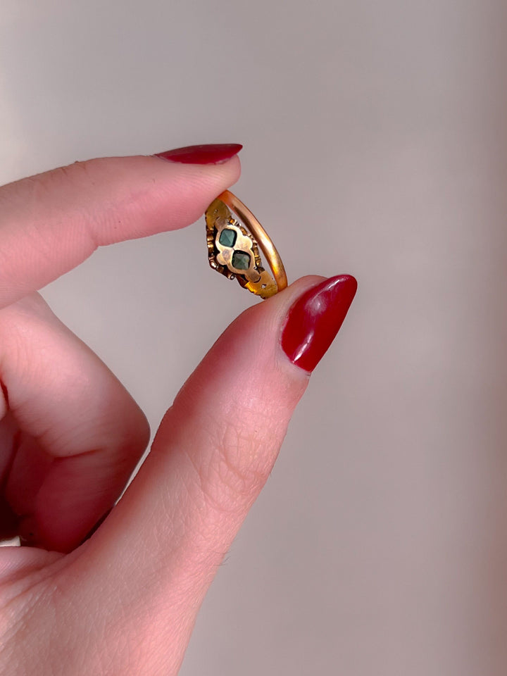 Emerald and Pearl 15k Ring Hallmarked for 1876