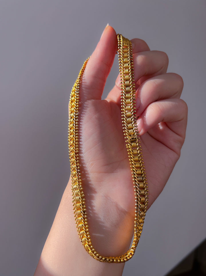 Outstanding 15k Greco-Roman Archaeological Revival Collar