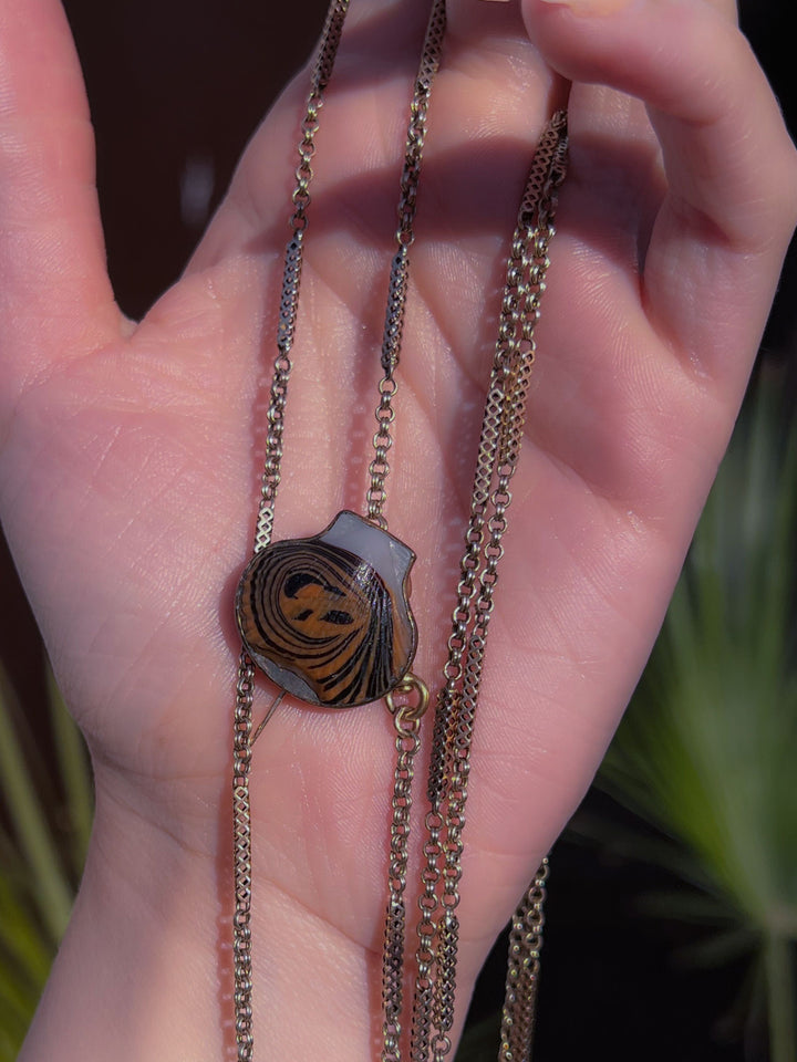 Venetian Glass Scallop Brooch In Gilt C. 1800