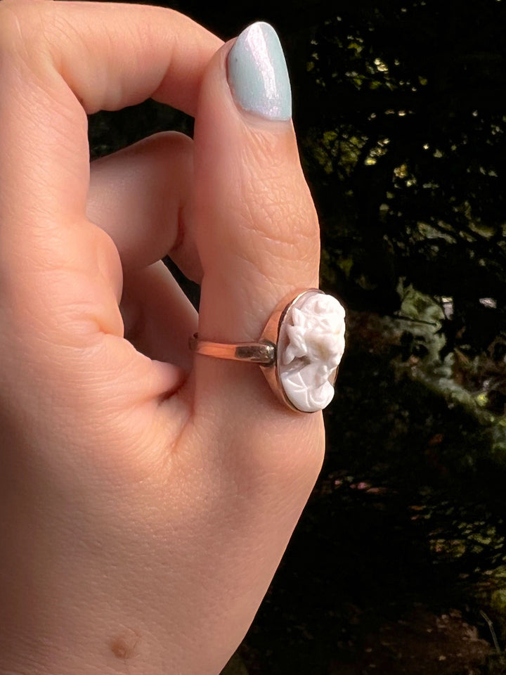 Victorian Cameo Ring in 9k Pink Gold