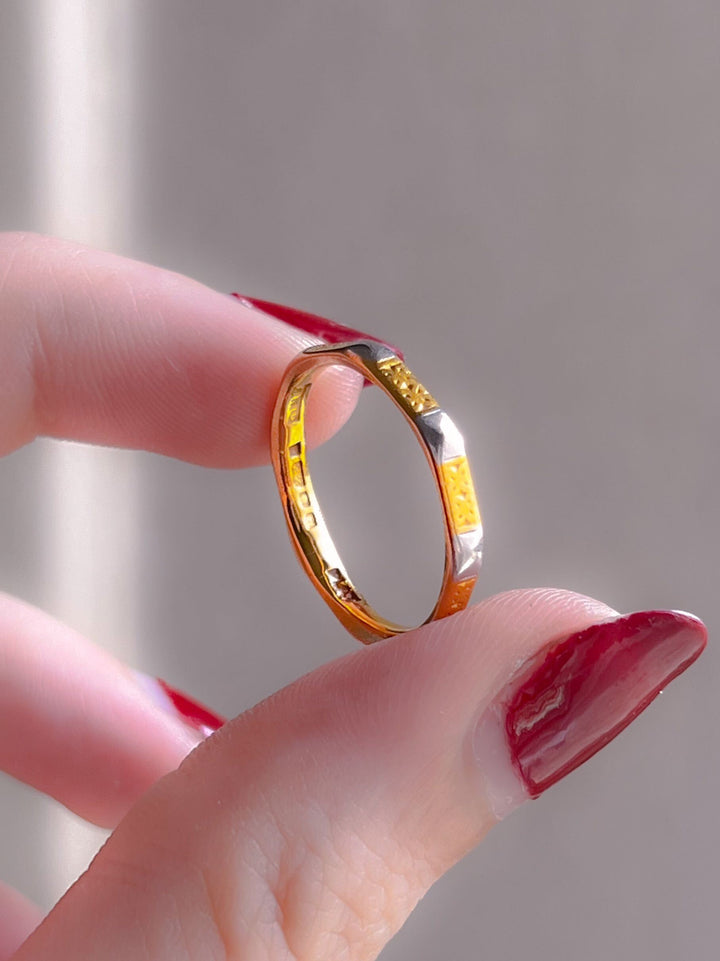 22k Octaband with Platinum Corners