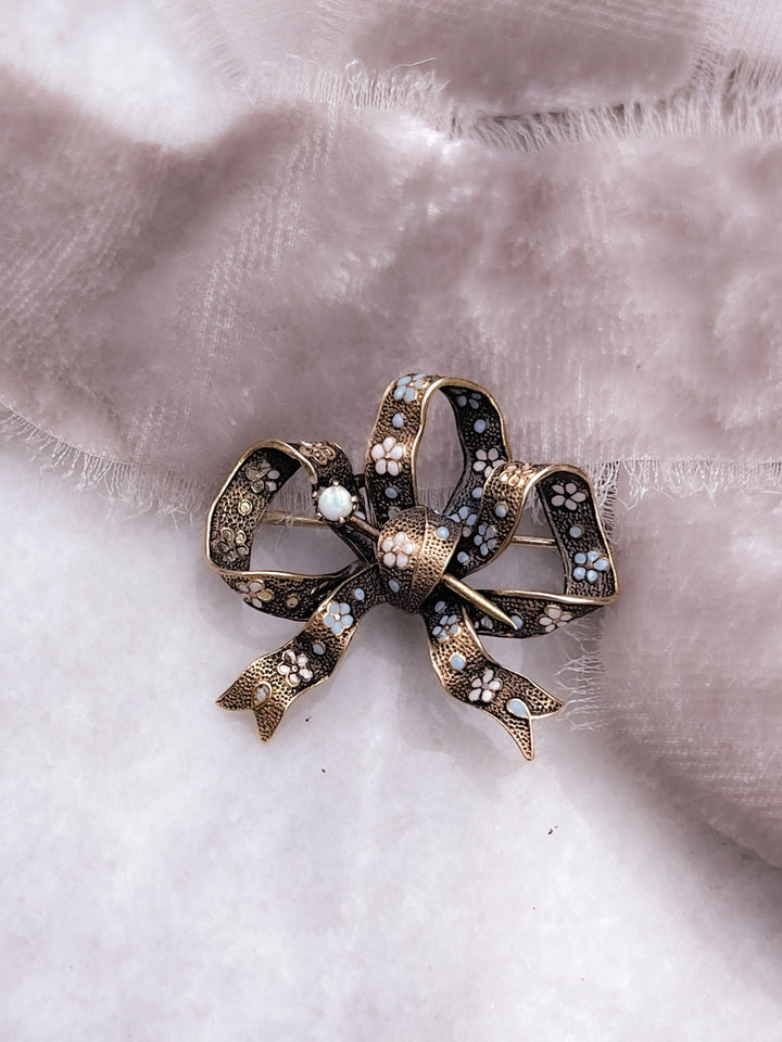 Mano Figa in Bone with Carved Cuff & Triple-Petal Forget-Me-Not Enameled Bow