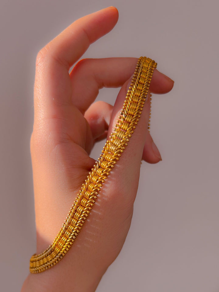 Outstanding 15k Greco-Roman Archaeological Revival Collar