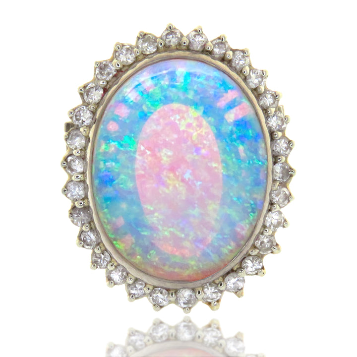 Outstanding 18k Australian Opal Basket Set Ring