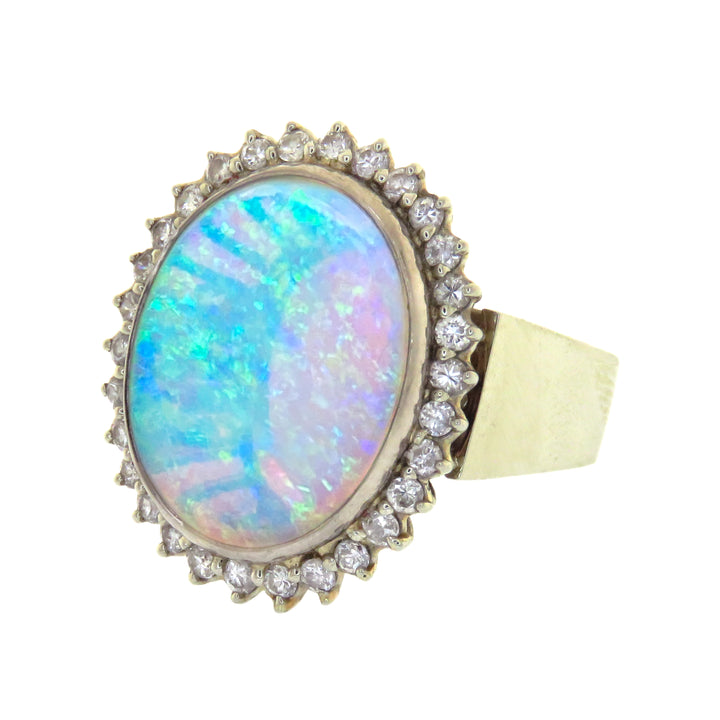 Outstanding 18k Australian Opal Basket Set Ring