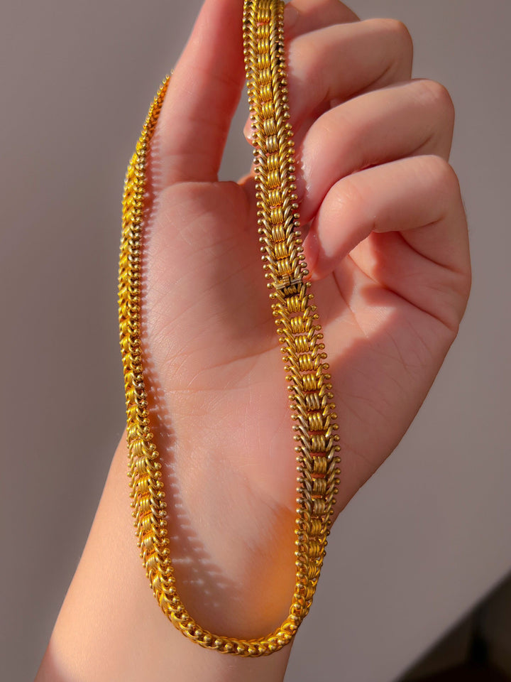 Outstanding 15k Greco-Roman Archaeological Revival Collar