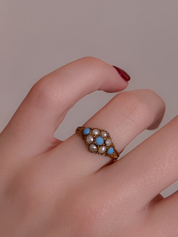 Lovely Victorian 12ct Persian Turquoise and Seed Pearl Ring