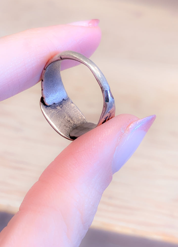 Exceptional Early 18th Century Fede Ring
