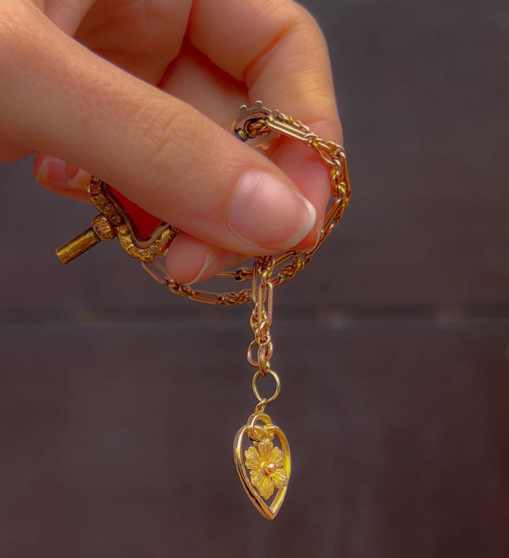 9k Art Nouveau Heart with Love Knot