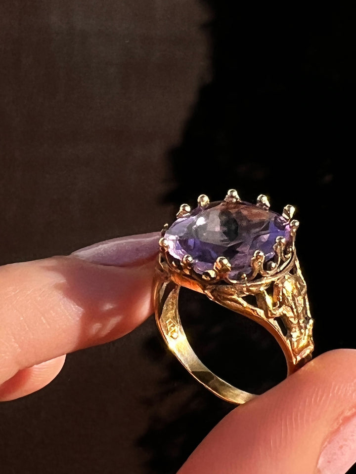Cushion Cut Amethyst Solitaire Ring in 14ct