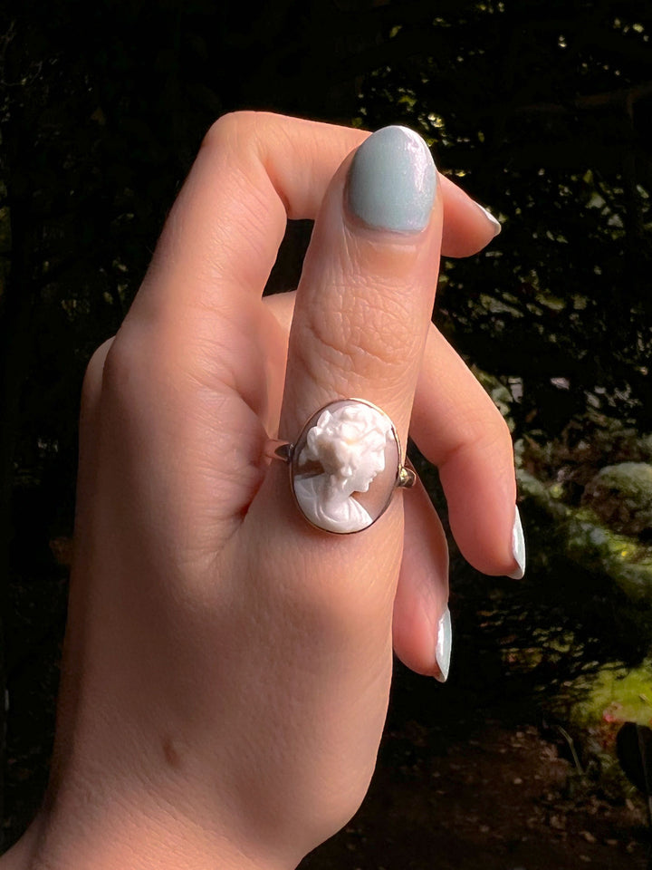 Victorian Cameo Ring in 9k Pink Gold