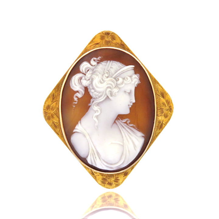 10k Victorian Cameo Brooch of Hera