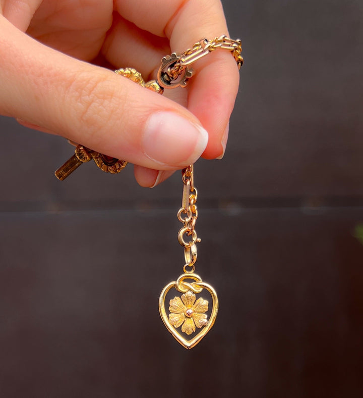 9k Art Nouveau Heart with Love Knot