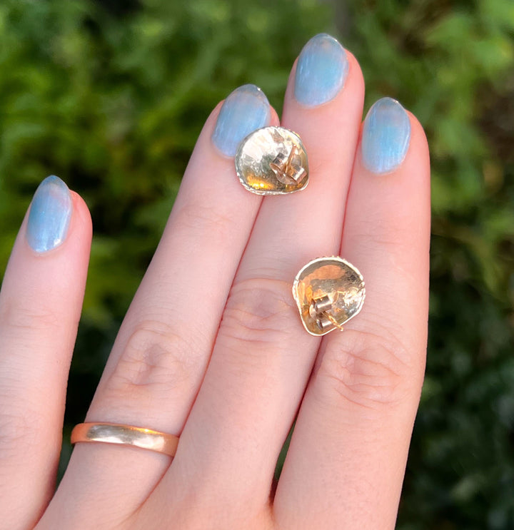 Precious 9k Shell Stud Earrings Circa 1980