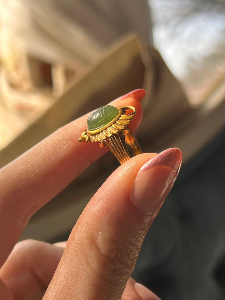 Outstanding Chalcedony Winged Scarab Conversion Ring in 14ct