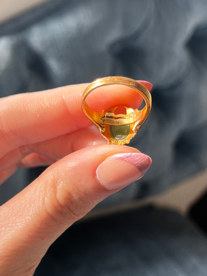 Outstanding Chalcedony Winged Scarab Conversion Ring in 14ct