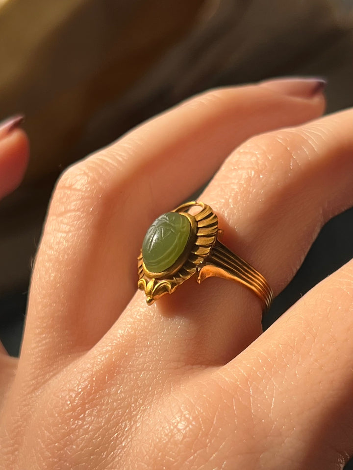 Outstanding Chalcedony Winged Scarab Conversion Ring in 14ct
