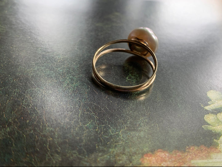 14k Edwardian Button Pearl Ring *include red ribbon*