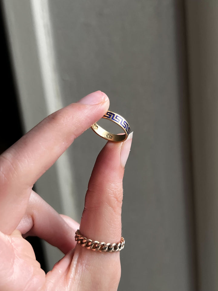 Extremely Rare, Perfectly Hallmarked Greek-Key Band in 18k