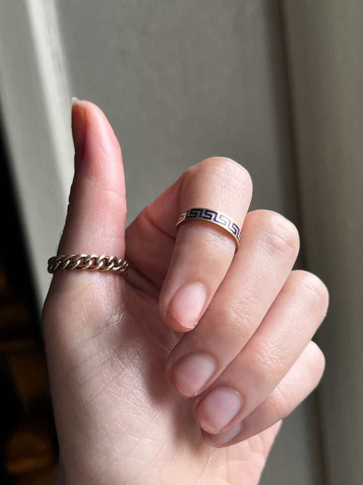 Extremely Rare, Perfectly Hallmarked Greek-Key Band in 18k