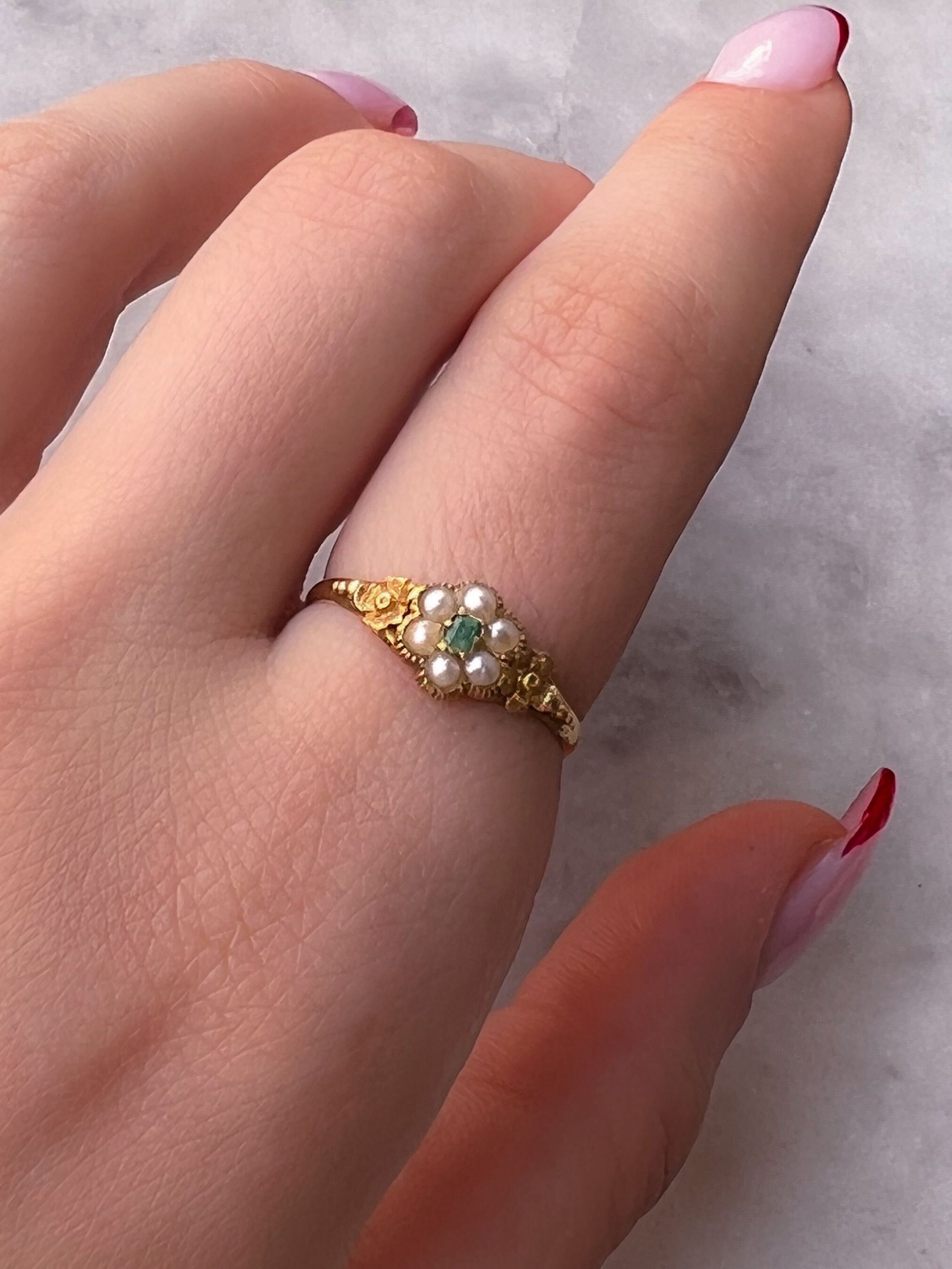 Wonderful 18k Pearl and Emerald Forget-Me-Not Ring