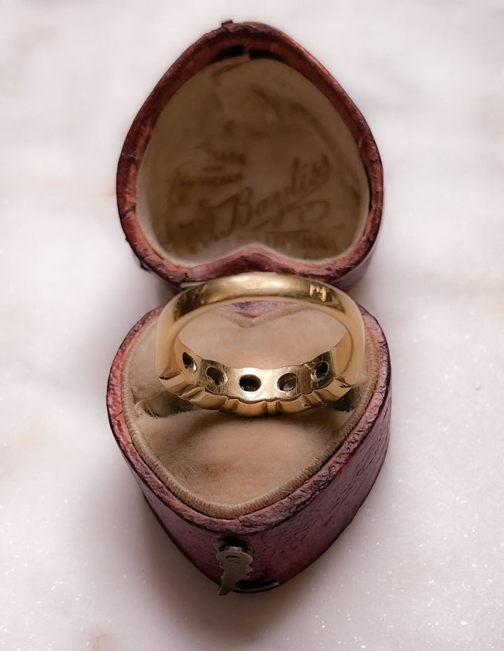 18k Vintage Sapphire and Diamond Ring