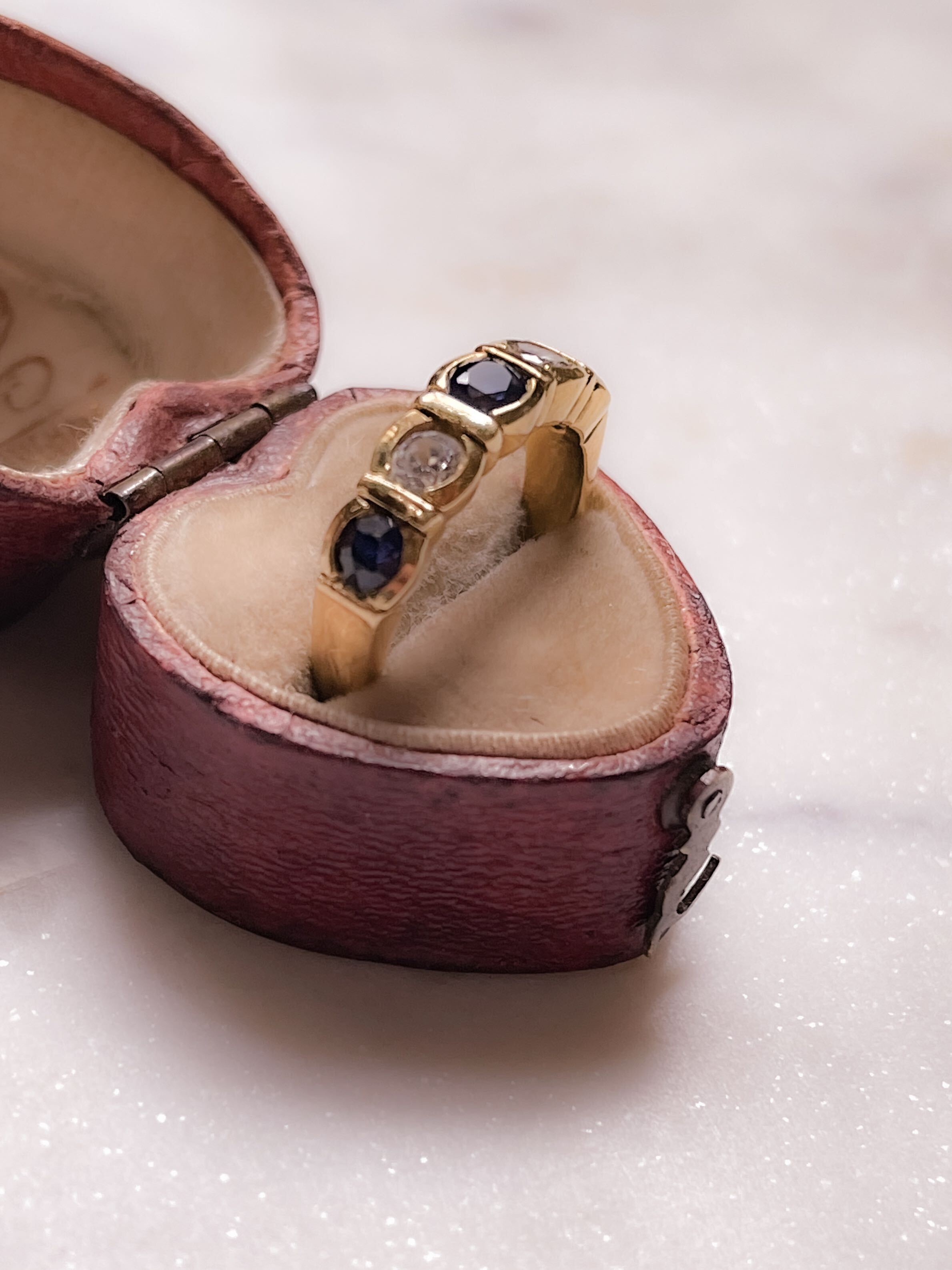 18k Vintage Sapphire and Diamond Ring
