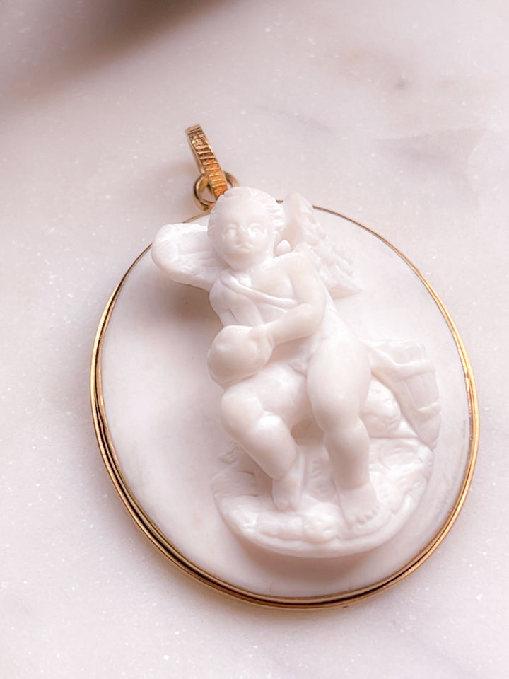 White Lava Cupid in 14k