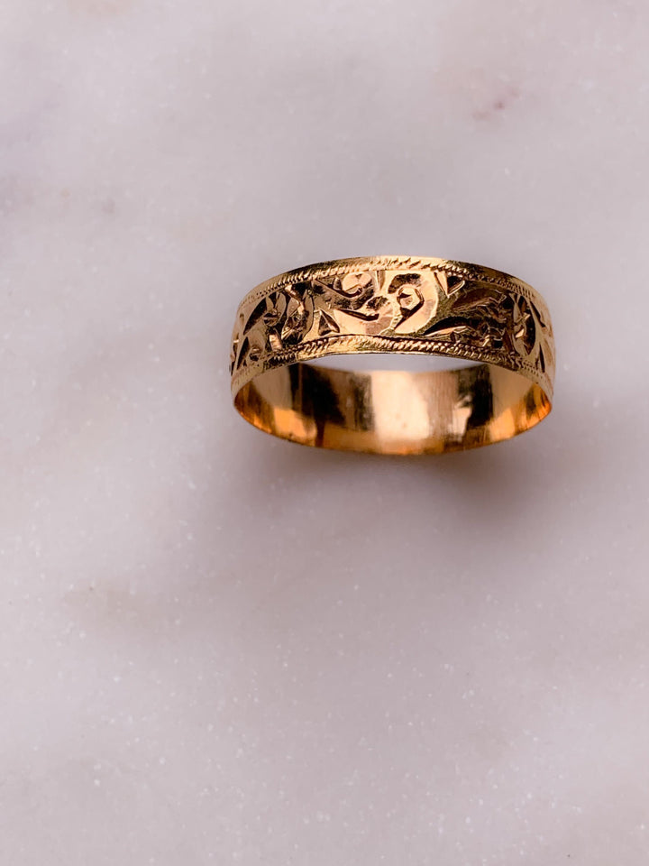 Delicious 14k Moroccan Gold Etched Band