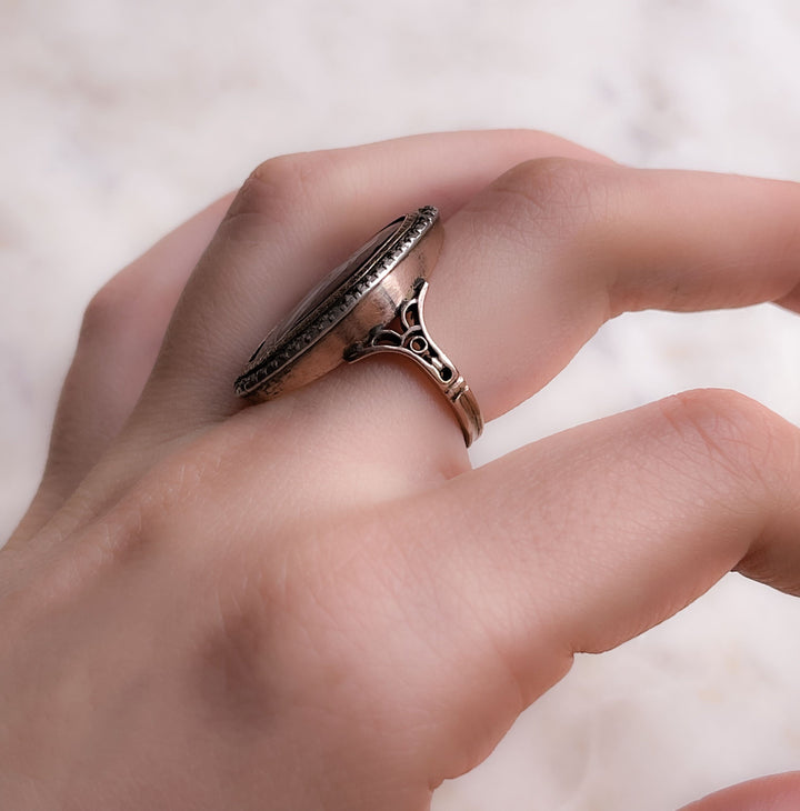 Aphrodite at the Altar of Love Ring