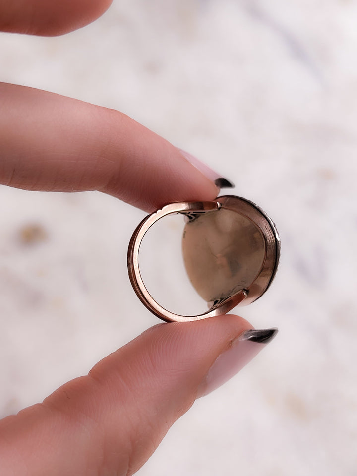 Aphrodite at the Altar of Love Ring