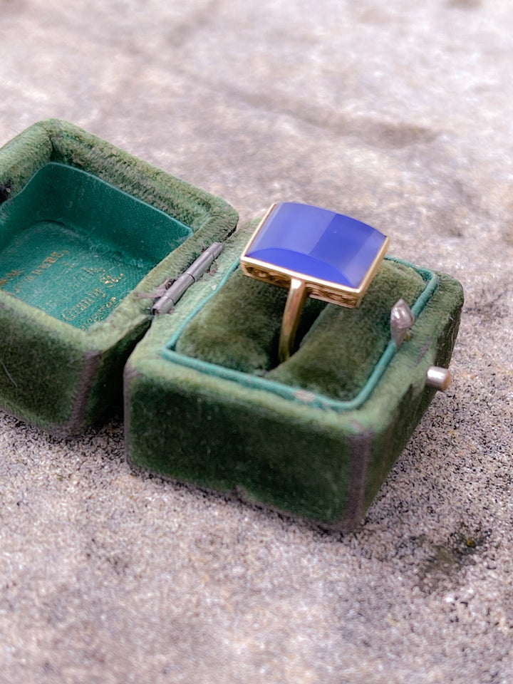 Glorious Late Victorian Periwinkle Chalcedony Ring in 18k