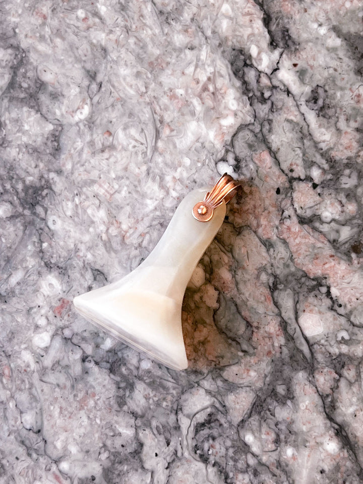 Hefty White Agate and 9k Fob