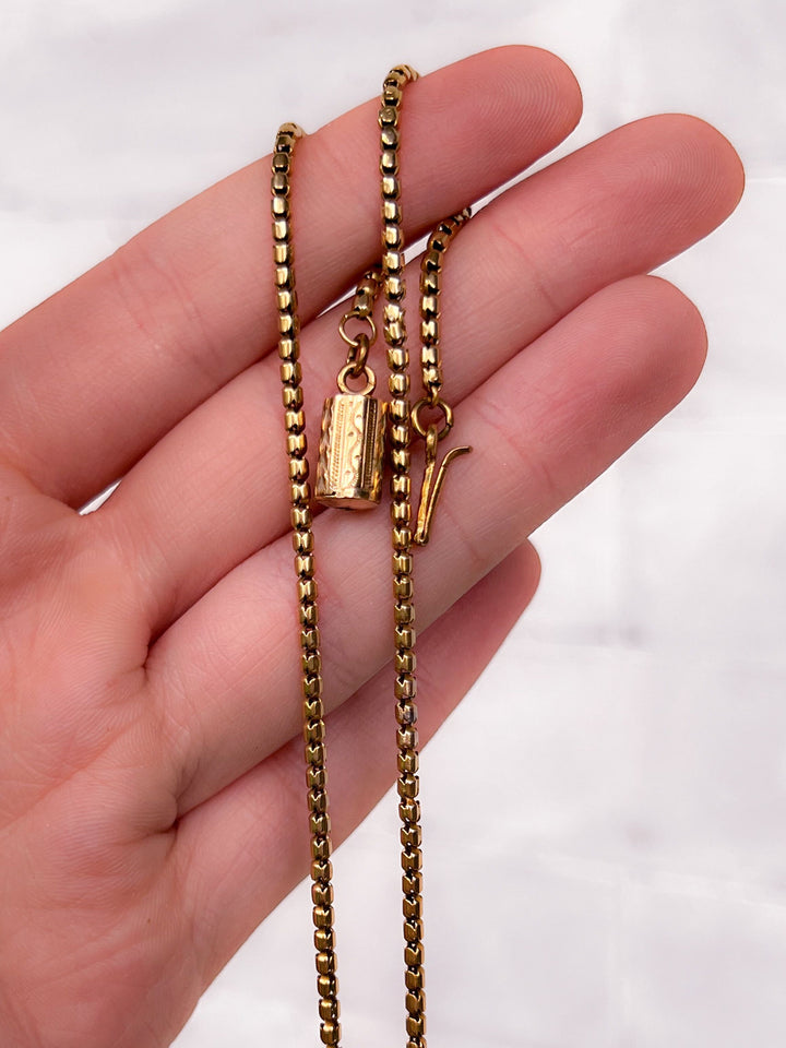 Precious 12k+ Victorian Popcorn Chain