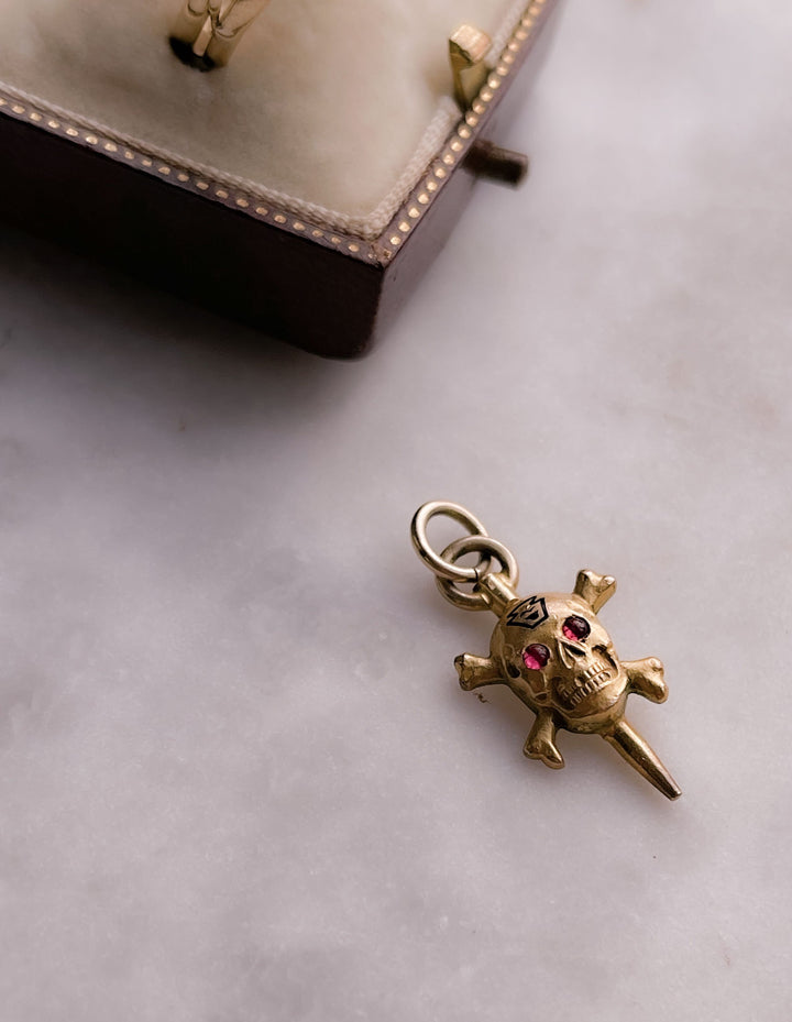 Rare Gold-Filled Fraternal Symbol Skull and Crossbones