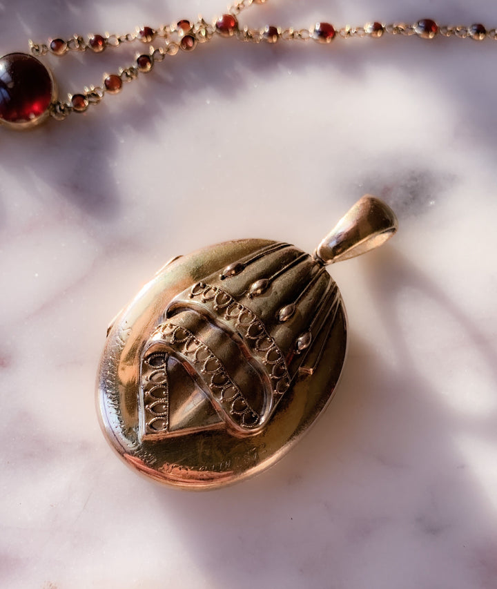 15k Delicious Victorian Locket with Etruscan Revival Details